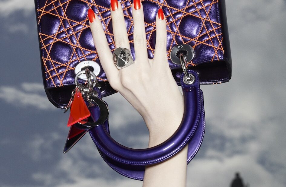 christian_dior_anselm_reyle_4.dior_shot_01_009_i_silver20111204162653